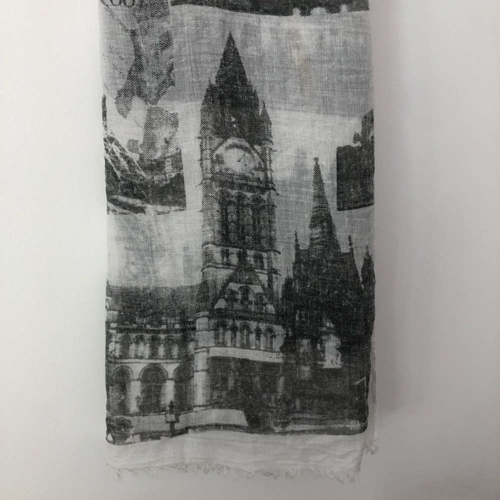 Black white and gray landmark travel big scarf. - Picture 2 of 7